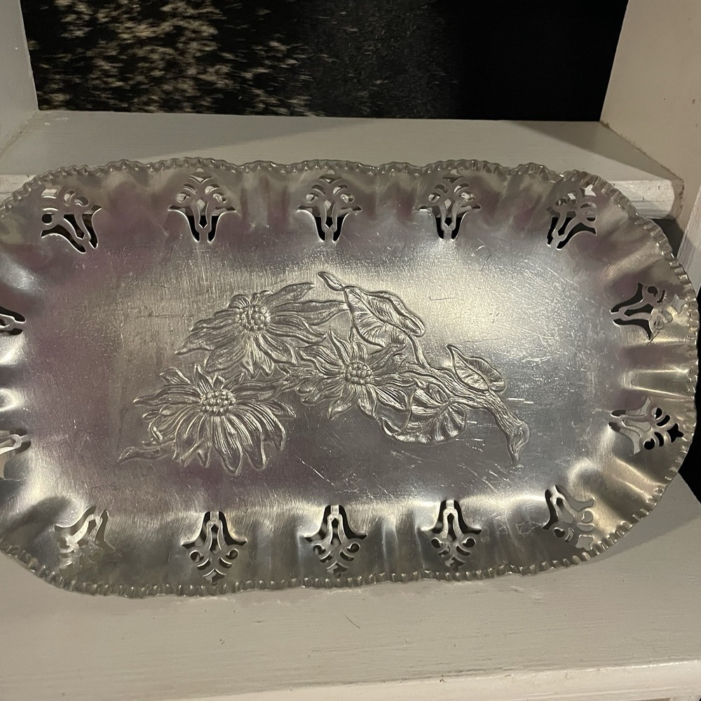 Hand Hammered Aluminum Sunflower Ruffled Tray 1716 Farber  & Shlevin Vtg‎